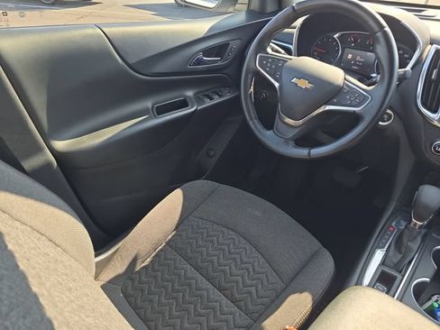 Used 2022 Chevrolet Equinox LT FWD image 15