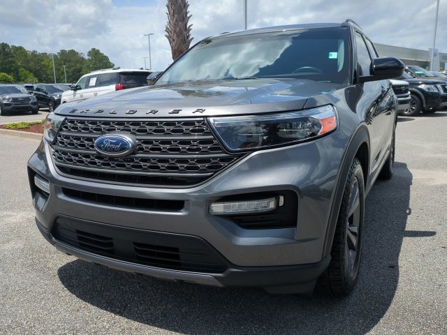 Used 2022 Ford Explorer XLT w/ Equipment Group 202A RWD image 8