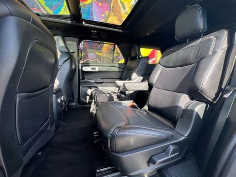 Used 2020 Ford Explorer ST w/ Premium Technology Package image 12