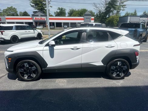 Used 2024 Hyundai Kona SEL FWD image 7