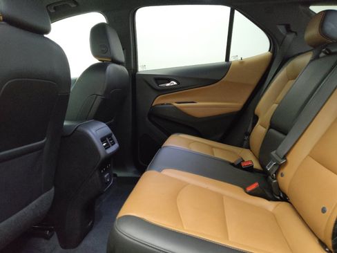 Used 2021 Chevrolet Equinox Premier AWD/4WD image 18