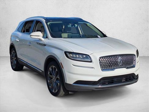 Used 2022 Lincoln Nautilus Reserve w/ Class II Trailer Tow Package FWD image 3