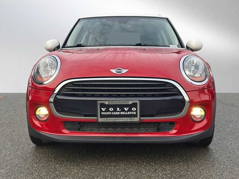 Used 2017 MINI Cooper 2-Door Hardtop image 8