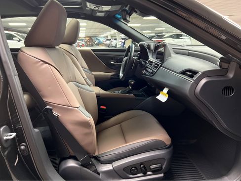 New 2025 Lexus ES 350 w/ Premium Package image 33
