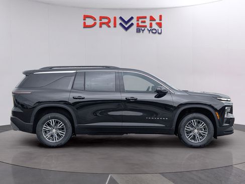 New 2026 Chevrolet Traverse LT w/ Driver Confidence Package image 6