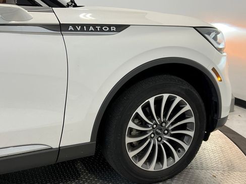 Used 2022 Lincoln Aviator Reserve w/ Elements Package Plus image 14