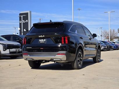 New 2026 Kia Sorento S w/ S Panoramic Sunroof Package