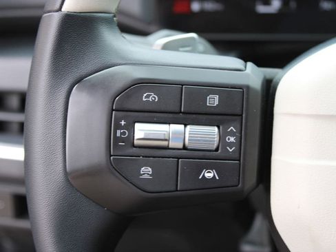 Used 2025 Kia K4 GT-Line w/ GT-Line Premium Package image 12