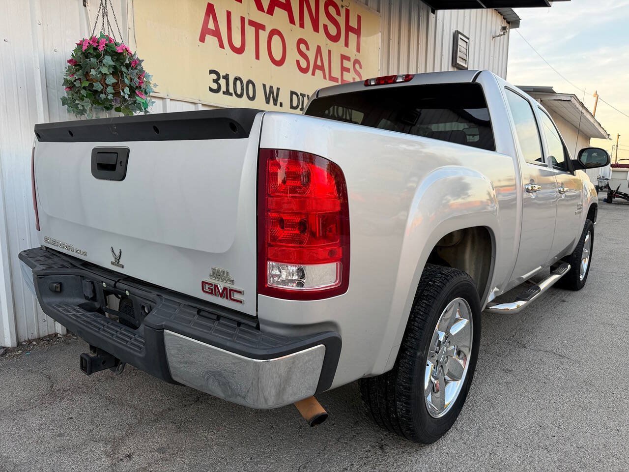 Used 2012 GMC Sierra 1500 SLE w/ Texas Edition RWD image 4