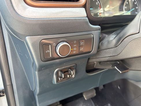 Used 2022 Ford Maverick Lariat w/ Lariat Luxury Package image 11