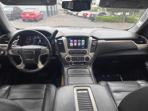 Used 2019 GMC Yukon Denali w/ Denali Ultimate Package AWD/4WD image 19
