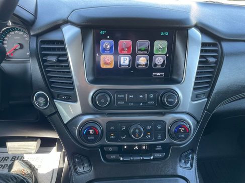 Used 2016 Chevrolet Suburban LTZ image 10