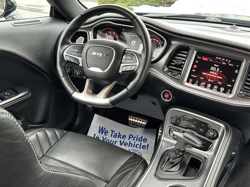 Used 2016 Dodge Challenger SRT Hellcat image 18