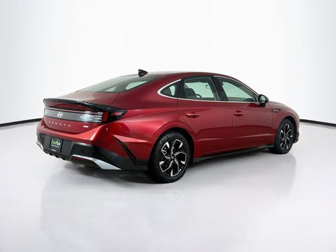 Used 2025 Hyundai Sonata SEL AWD/4WD image 9