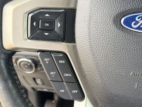 Used 2019 Ford F250 Lariat w/ Lariat Value Package image 16