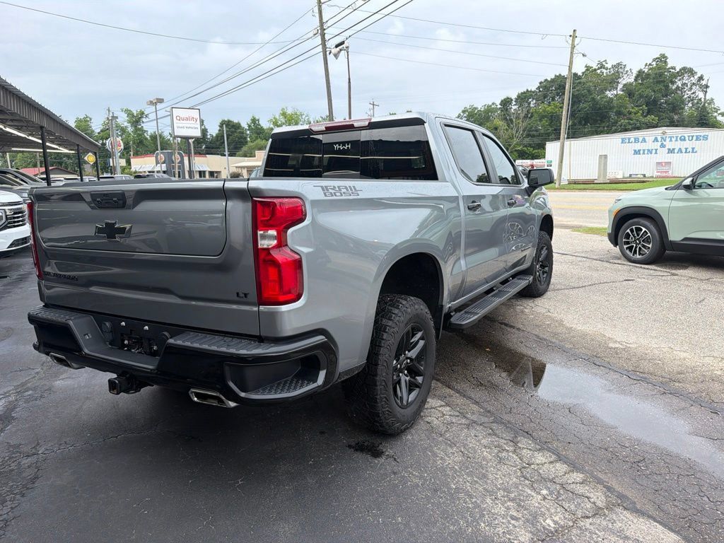Used 2024 Chevrolet Silverado 1500 LT Trail Boss w/ Convenience Package II AWD/4WD image 6