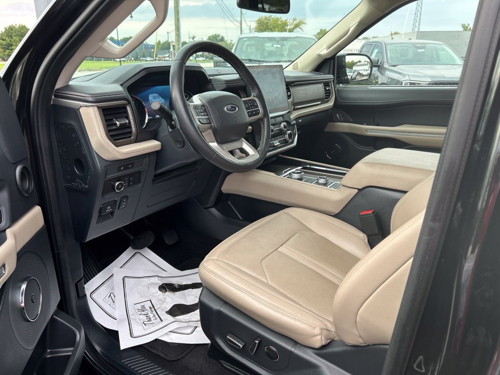 Used 2024 Ford Expedition Max Limited AWD/4WD image 13