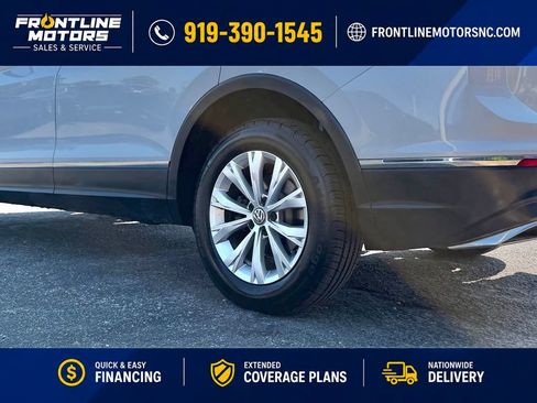 Used 2018 Volkswagen Tiguan SE FWD image 25
