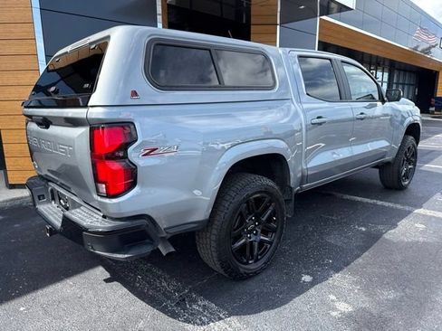 Used 2025 Chevrolet Colorado Z71 w/ Technology Package AWD/4WD image 29
