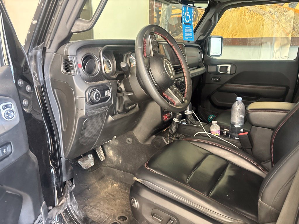 Used 2024 Jeep Gladiator Rubicon AWD/4WD image 11