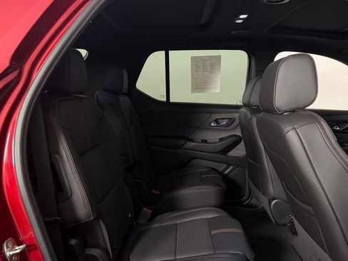Used 2024 Chevrolet Traverse RS AWD/4WD image 30