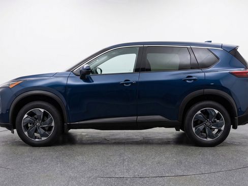 Used 2025 Nissan Rogue SV FWD image 5