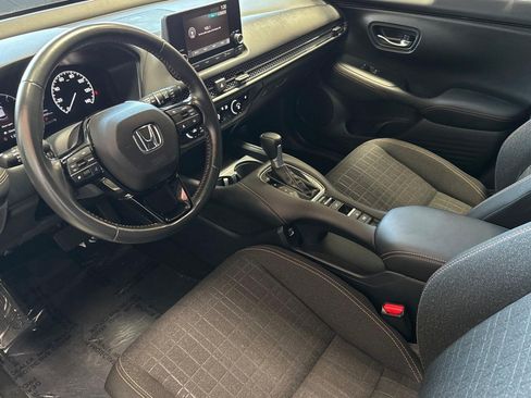 Used 2023 Honda HR-V Sport image 4