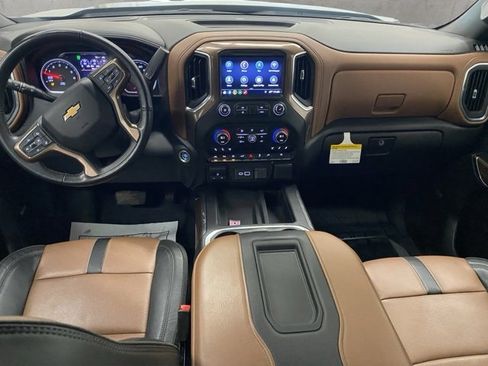 Used 2019 Chevrolet Silverado 1500 High Country image 13
