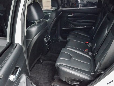 Used 2020 Hyundai Santa Fe SEL image 18