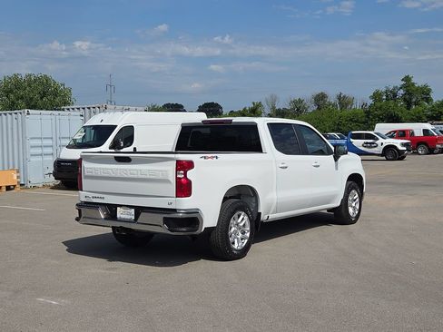 Used 2023 Chevrolet Silverado 1500 LT AWD/4WD image 3