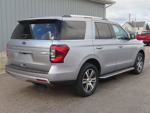 Used 2023 Ford Expedition Limited AWD/4WD image 4