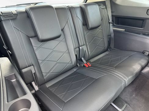 Used 2026 Volkswagen Atlas SE AWD/4WD image 25