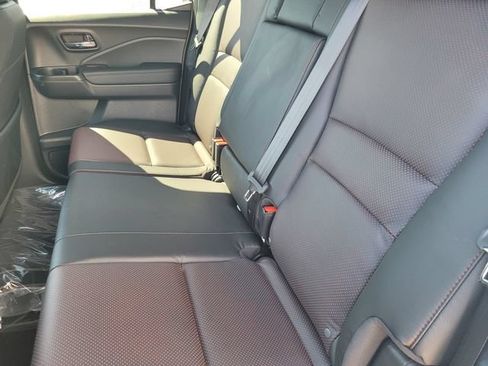 New 2026 Honda Ridgeline Black Edition image 9