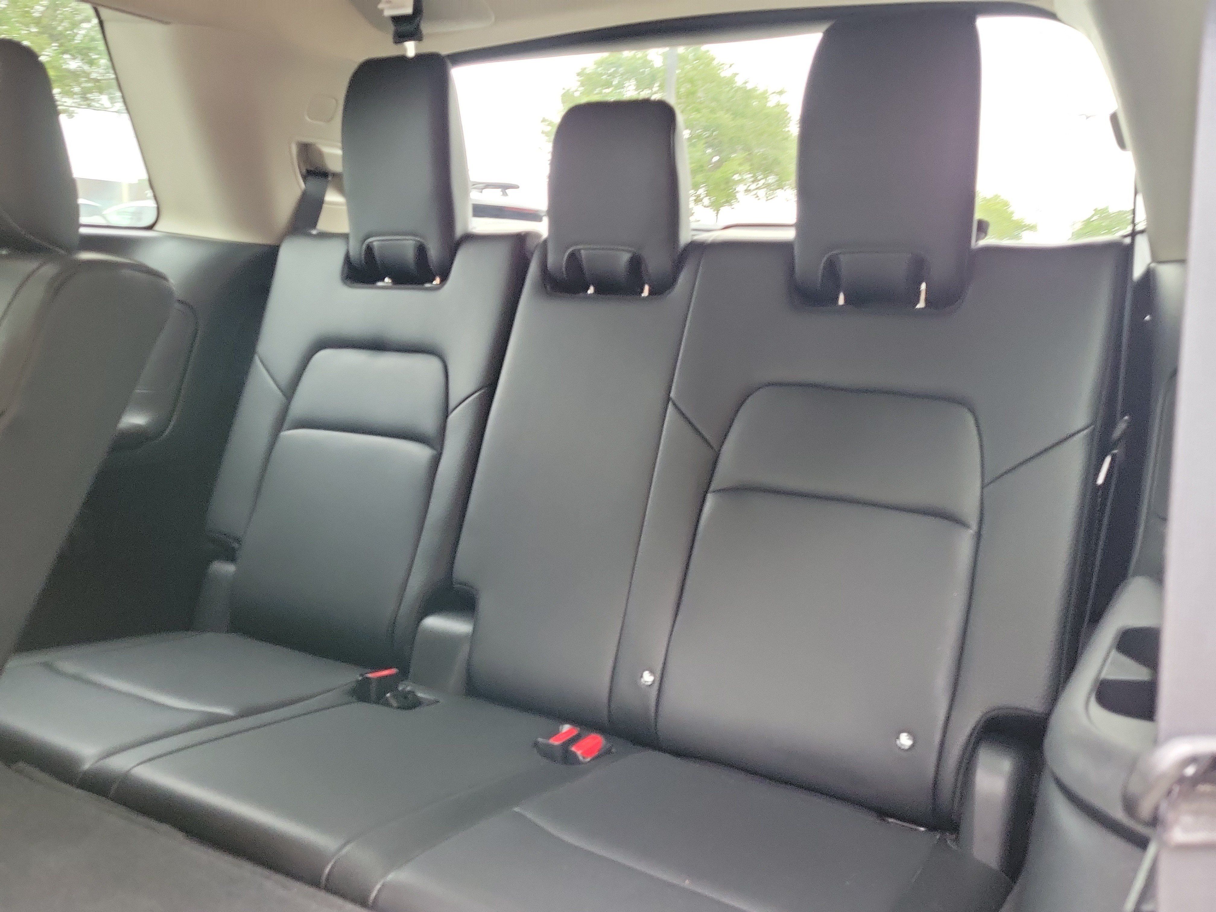 Certified 2025 Nissan Pathfinder SL FWD image 12