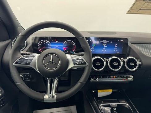 New 2026 Mercedes-Benz GLA 250 image 3