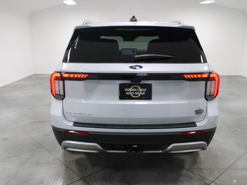 New 2026 Ford Explorer Platinum RWD image 7