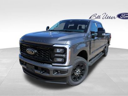 New 2025 Ford F250 Lariat w/ Black Appearance Package
