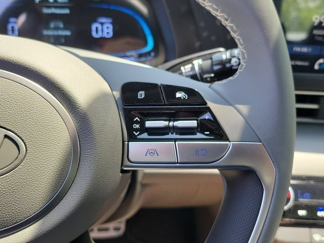 New 2026 Hyundai Elantra Sport FWD image 8