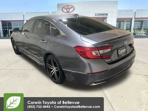 Used 2022 Honda Accord Touring image 3