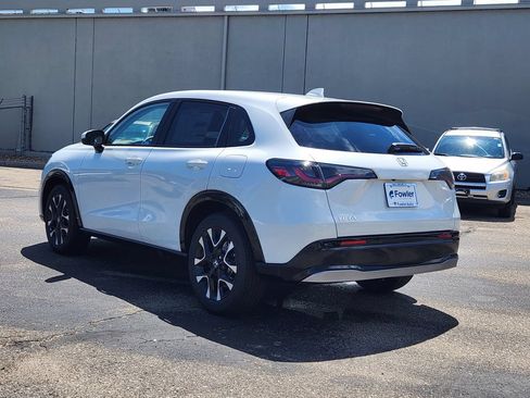 New 2026 Honda HR-V EX-L image 3