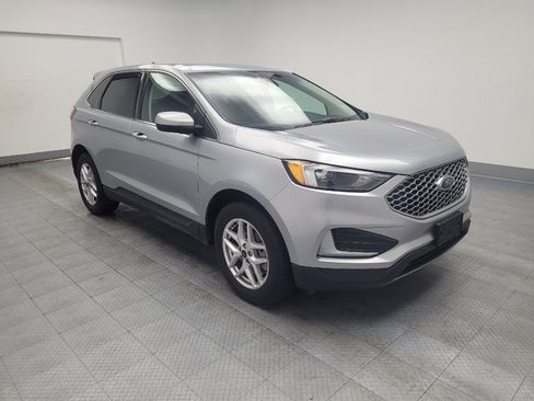 Used 2024 Ford Edge SEL image 13