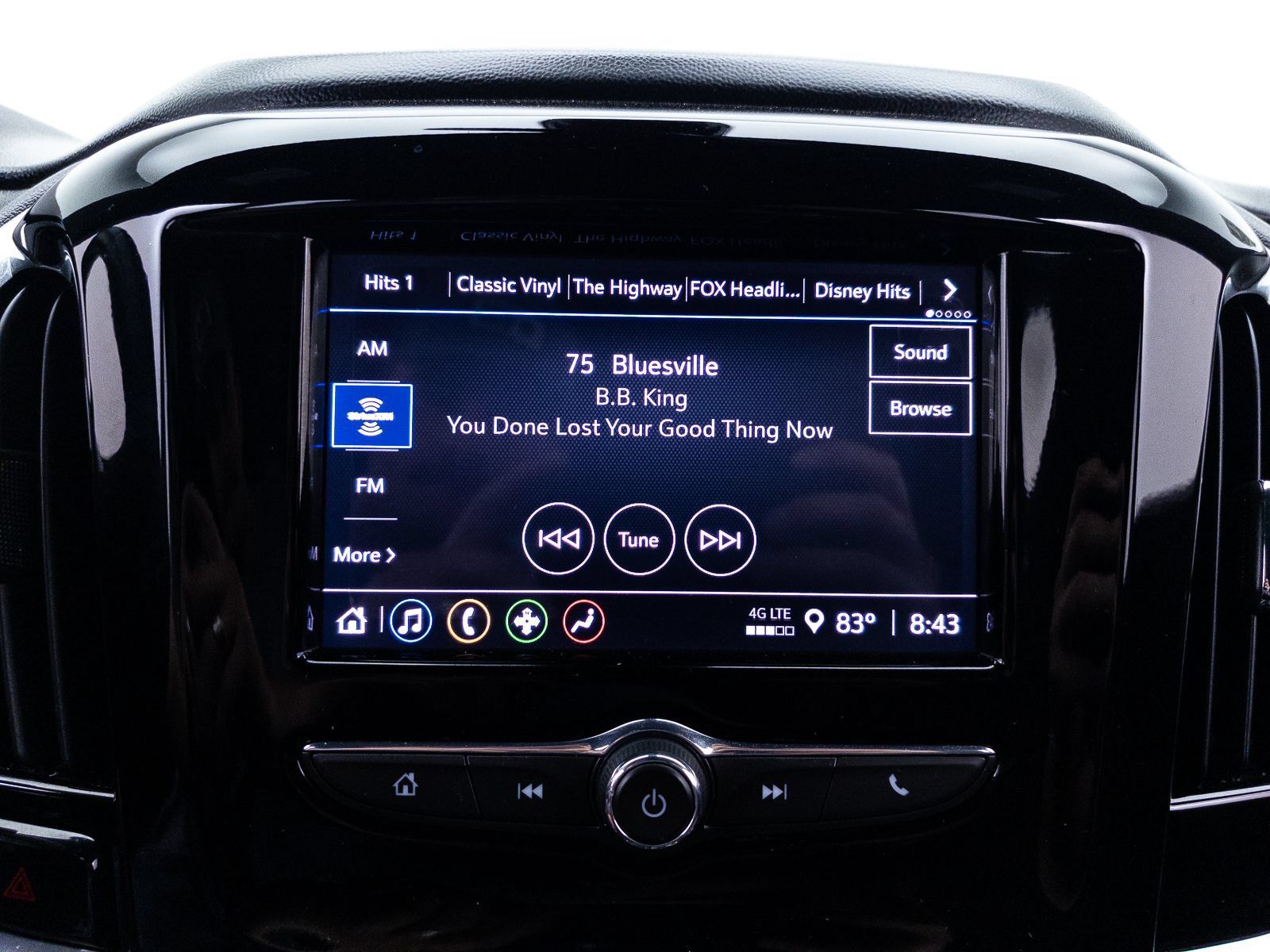 Used 2023 Chevrolet Traverse LT w/ LPO, Cargo Package FWD image 20