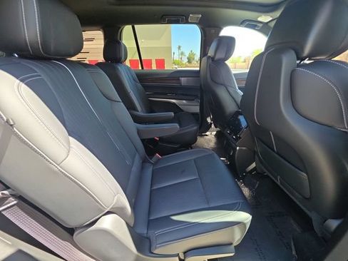 New 2026 Cadillac Vistiq Premium Luxury AWD/4WD image 26