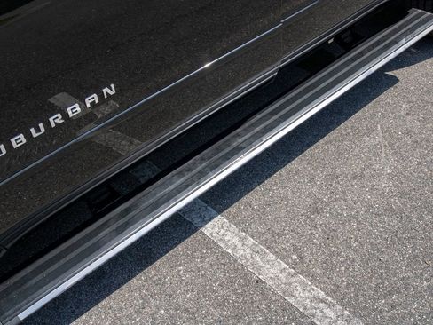 Used 2017 Chevrolet Suburban Premier image 55