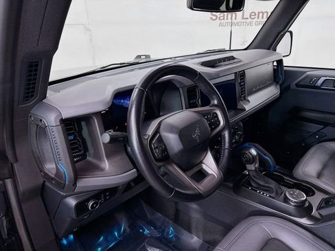 Used 2024 Ford Bronco Black Diamond AWD/4WD image 9