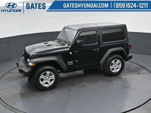 Used 2020 Jeep Wrangler Sport image 44