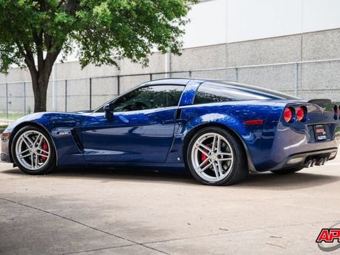 Used 2006 Chevrolet Corvette Z06 w/ Preferred Equipment Group RWD image 6