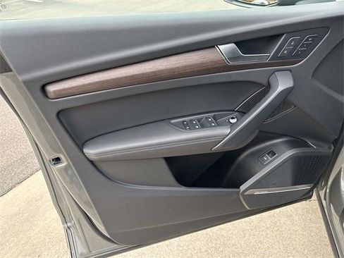 Used 2023 Audi Q5 2.0T Premium Plus w/ Premium Plus Package image 20