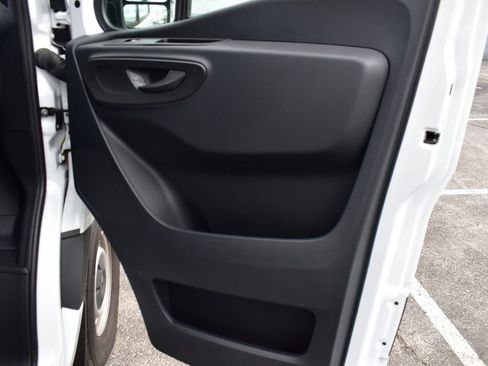 Used 2024 Mercedes-Benz Sprinter 2500 image 30