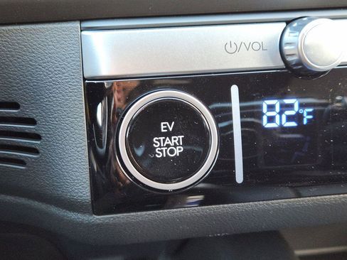 New 2025 Hyundai Ioniq 6 SE image 16